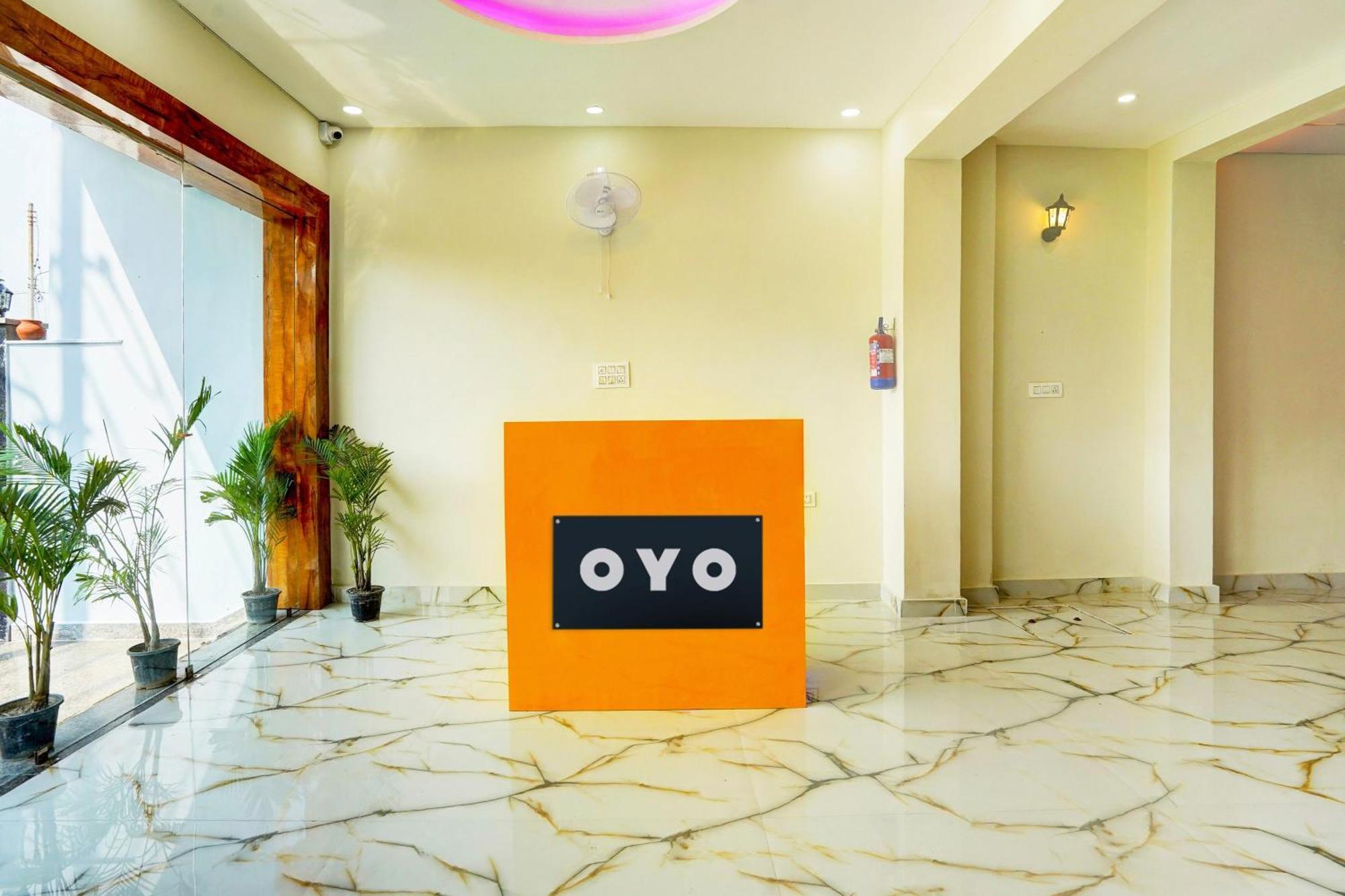 Super Hotel O The Viraaj Banquet & Hotel Ghaziabad Exterior photo